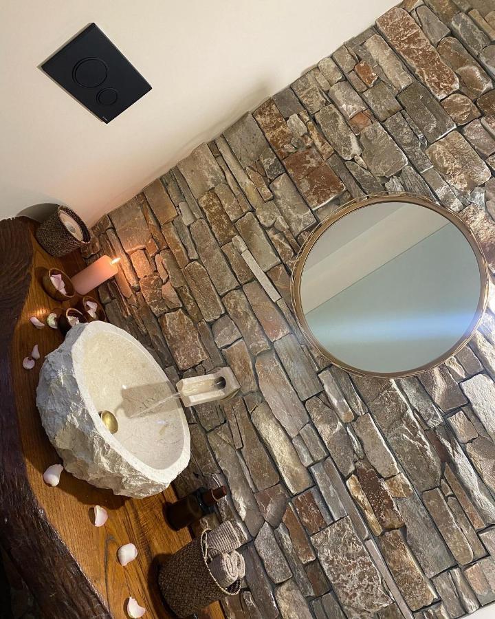 Love Space Sensory Spa & Relax Suite Santa Maria delle Mole Екстериор снимка