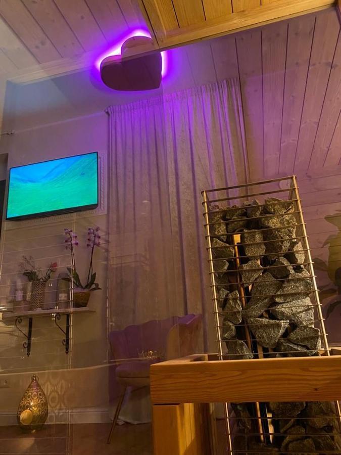 Love Space Sensory Spa & Relax Suite Santa Maria delle Mole Екстериор снимка